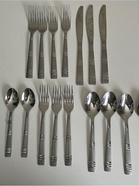 Mainstays Flatware Ashton Square Silverware Mixed Lot 16 Piece Kitchen Utensils